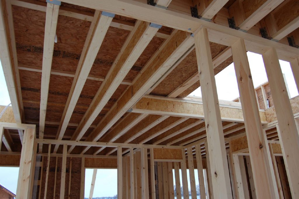 Балки из дерева